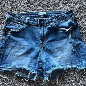 Kenzie denim shorts. Distressed. Size 28. Missing button.